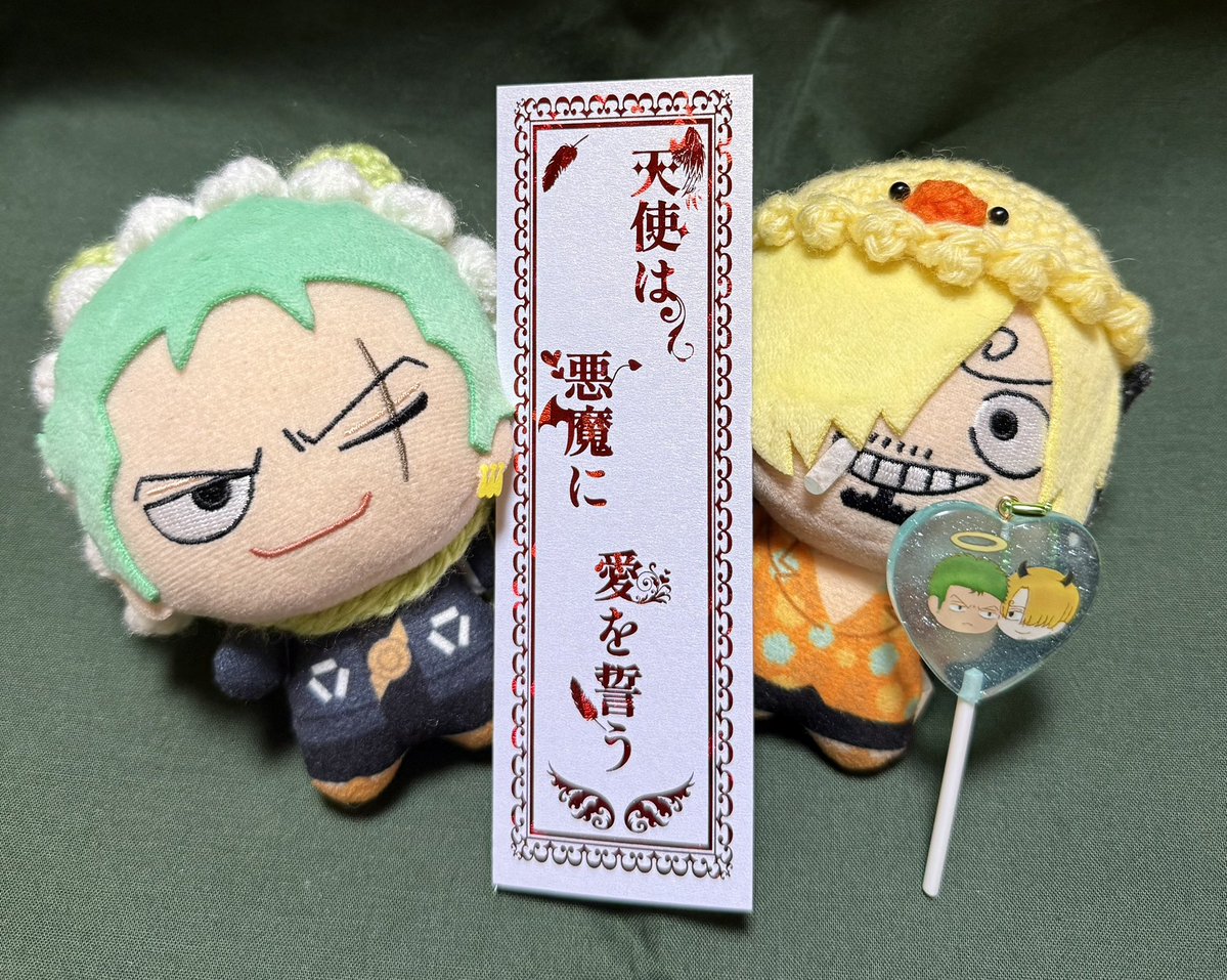 CC 福岡 2月23日 新刊のノベルティ🔖🍬
しおりは少し大きめのサイズになります✨️ペロキャンキーホルダーは中にラメが入っていてキラキラしてかわいいです🌟