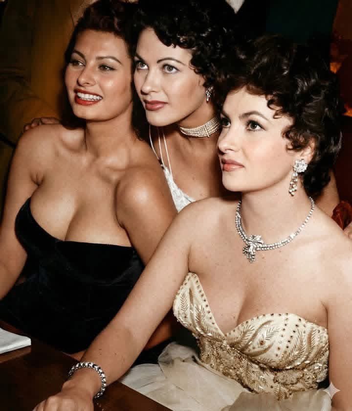 Sophia Loren, Yvonne De Carlo, Gina Lollobrigida at the Berlin Film Festival 1954.