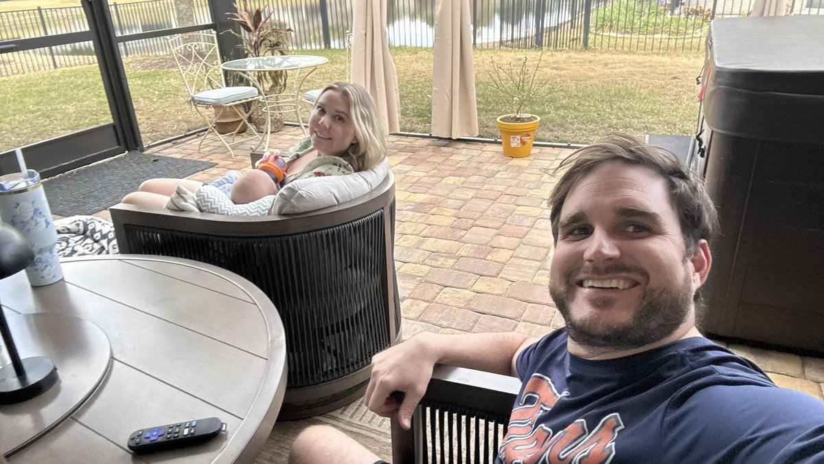 Dan Hawk tweet media