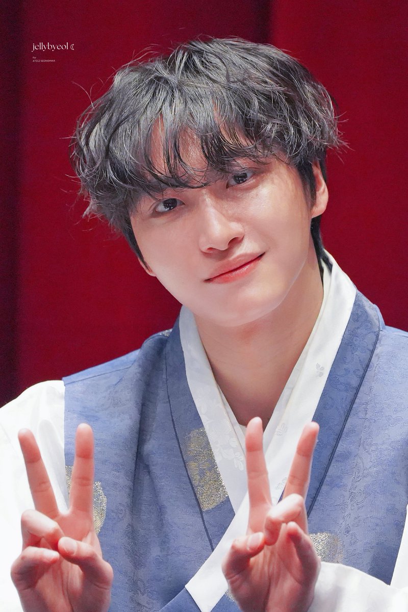 260219 #성화 

🫳🏻
🥺
🫴🏻