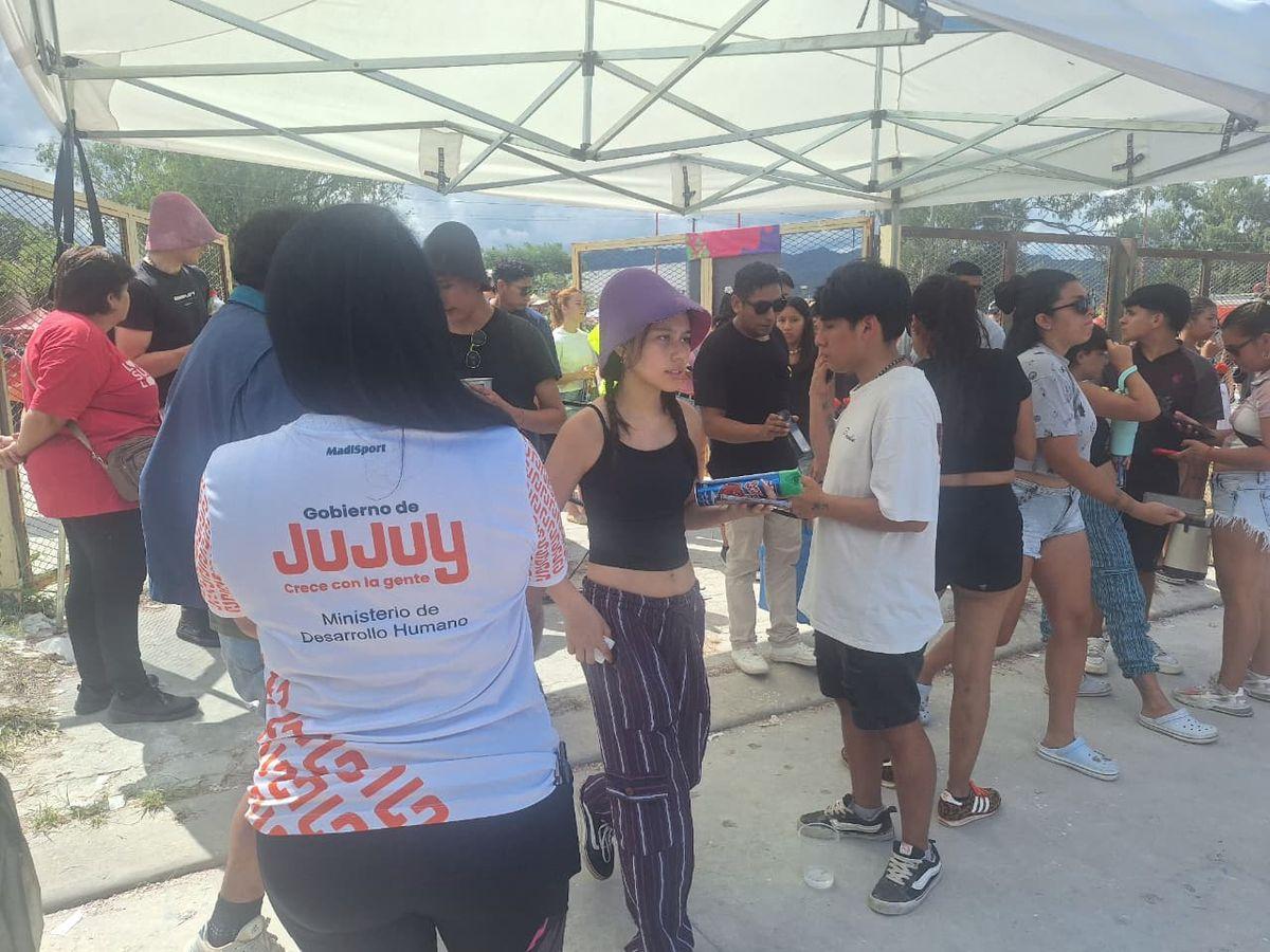 El Ministerio de Desarrollo Humano desplegó un operativo integral en Ciudad Cultural durante el Carnaval
jujuyaldia.com.ar/2026/02/19/el-…