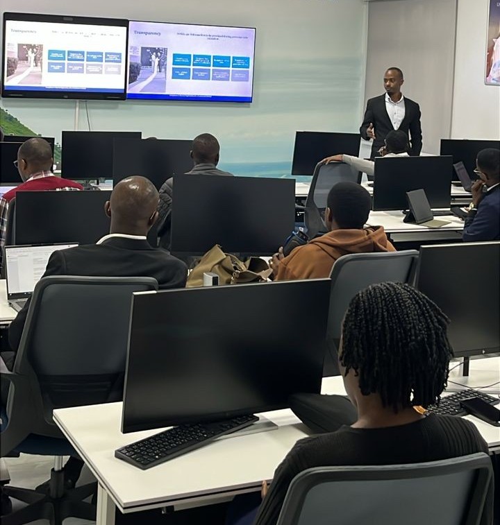 Today, at the #CyberHub, we continued the training and highlighted how data privacy laws have evolved from the early “right to be let alone” to modern frameworks like the General Data Protection Regulation (#GDPR). Rwanda’s Law relating to the protection of personal data and