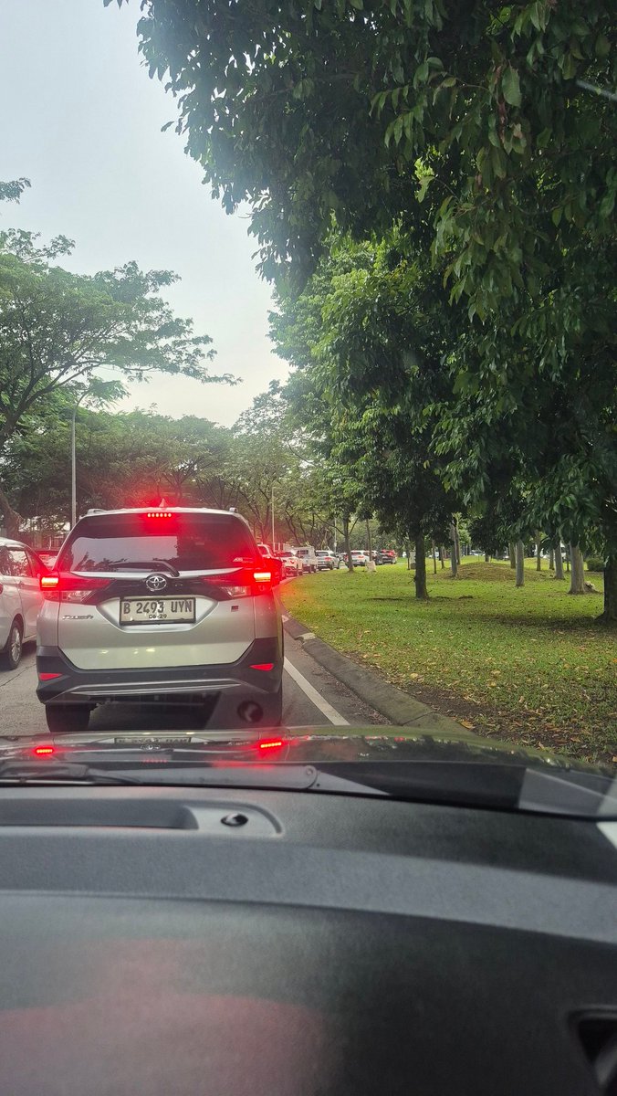 samodra_beeant's tweet photo. Day-1 Ramadhan... 
orang2 pulang tenggo.. jalanan jadi macet...
mencoba memulai rutinitas baru..
menyuarakan doa setiap hari nya.. 
1 hari 1 doa... 

hari ini doa nya soal perjalanan... yang sudah disiapkan dan direncanakan... semoga tahun ini terwujud.. aamiin... https://t.co/qQgoqryxIt