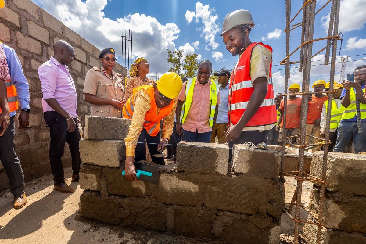 _KithureKindiki's tweet image. CHALA, TAVETA CONSTITUENCY, TAITA TAVETA COUNTY, KENYA 
THURSDAY, FEBRUARY 19, 2026

In three years, the Government has constructed 23,000 classrooms and 1,600 laboratories across the Country to facilitate access to quality, inclusive and relevant education for all the children