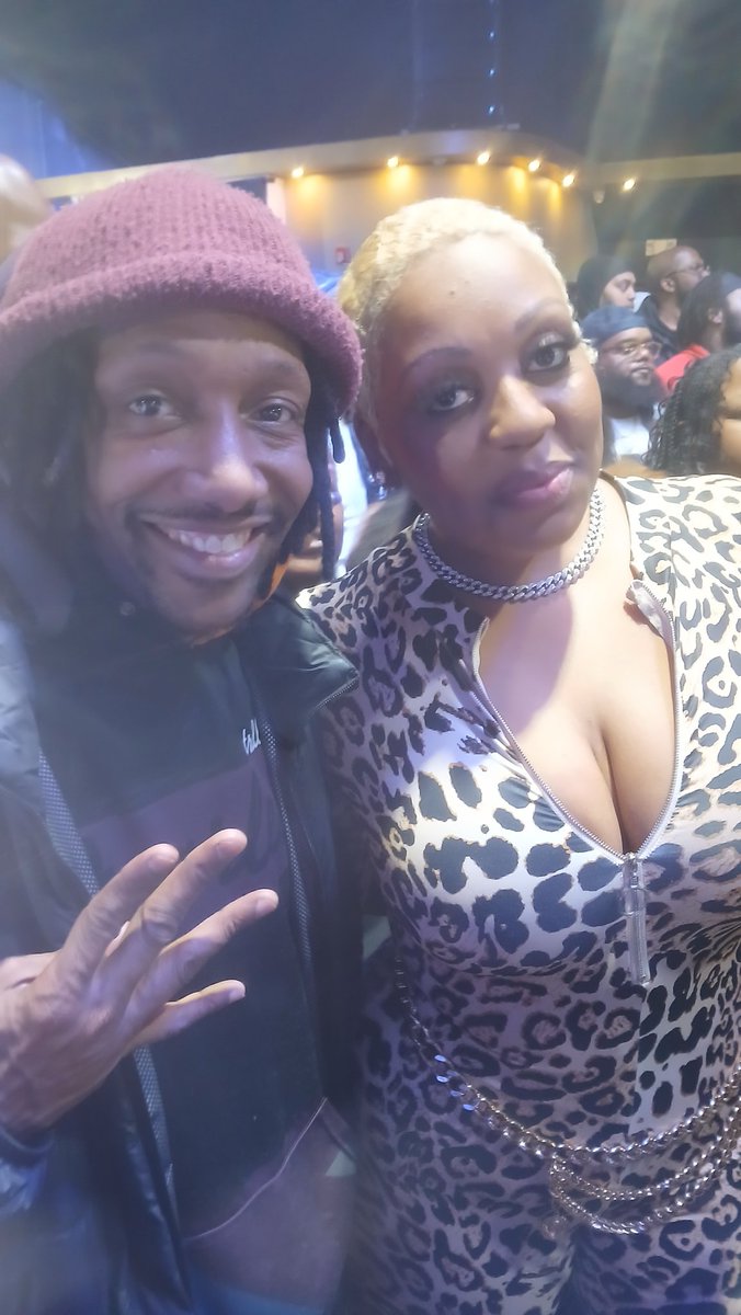 Real_MerkyWataz's tweet photo. IF U NEVA BEEN 2A #BMBL EVENT U SHUD SEE HOW DAT MICHIGAN CROUD IS SHOUT OUT 2 @TheReal_Calicoe and #Wintermadness KEEP DAT SHYT GOIN💯👌🏽 #FreeBillCollector @BilliamBattles SHOUT OUT 2 @SHOONEYDARAPPER @TOPBIZZY @ThekidJ_c YALL NOT HOLLYWOOD 💯💯👌🏽 https://t.co/kHqSJ3wsbs