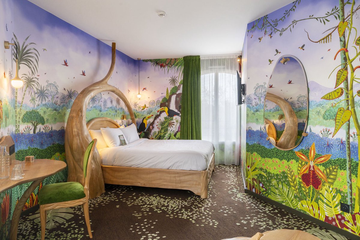 Alain Thomas tweet media