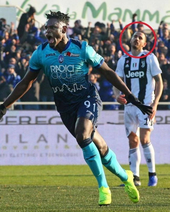 FTBLsection's tweet photo. Leonardo Bonucci: "I played against Messi, Cristiano Ronaldo, Drogba, Fernando Torres, and many others. But the one who scared me the most was Duván Zapata.

Before matches against Atalanta, I couldn’t sleep. His power and physicality gave me nightmares." https://t.co/G0DkYY1bEi