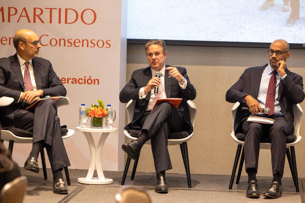 Consejo Nacional de Competitividad 🇩🇴 tweet media