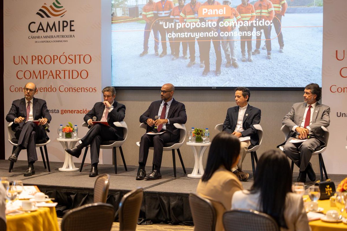 Consejo Nacional de Competitividad 🇩🇴 tweet media