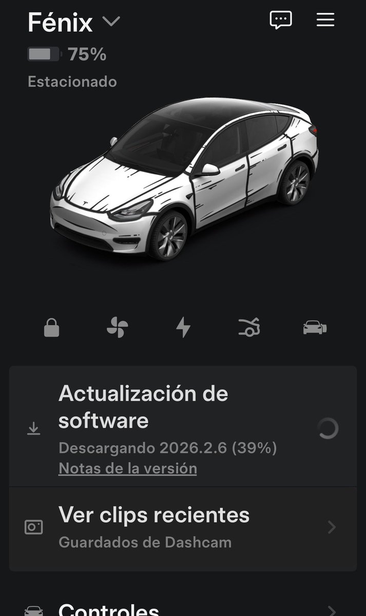 Me asoma Grok ya por el retrovisor!😂😂😂