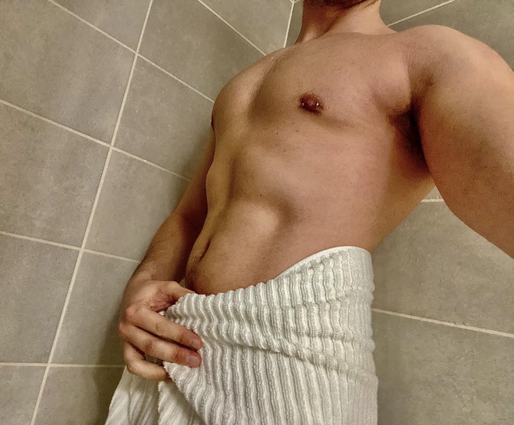 𝓕𝓻𝓮𝓪𝓴𝔂 𝓐𝓷𝓰𝓮𝓵 tweet media