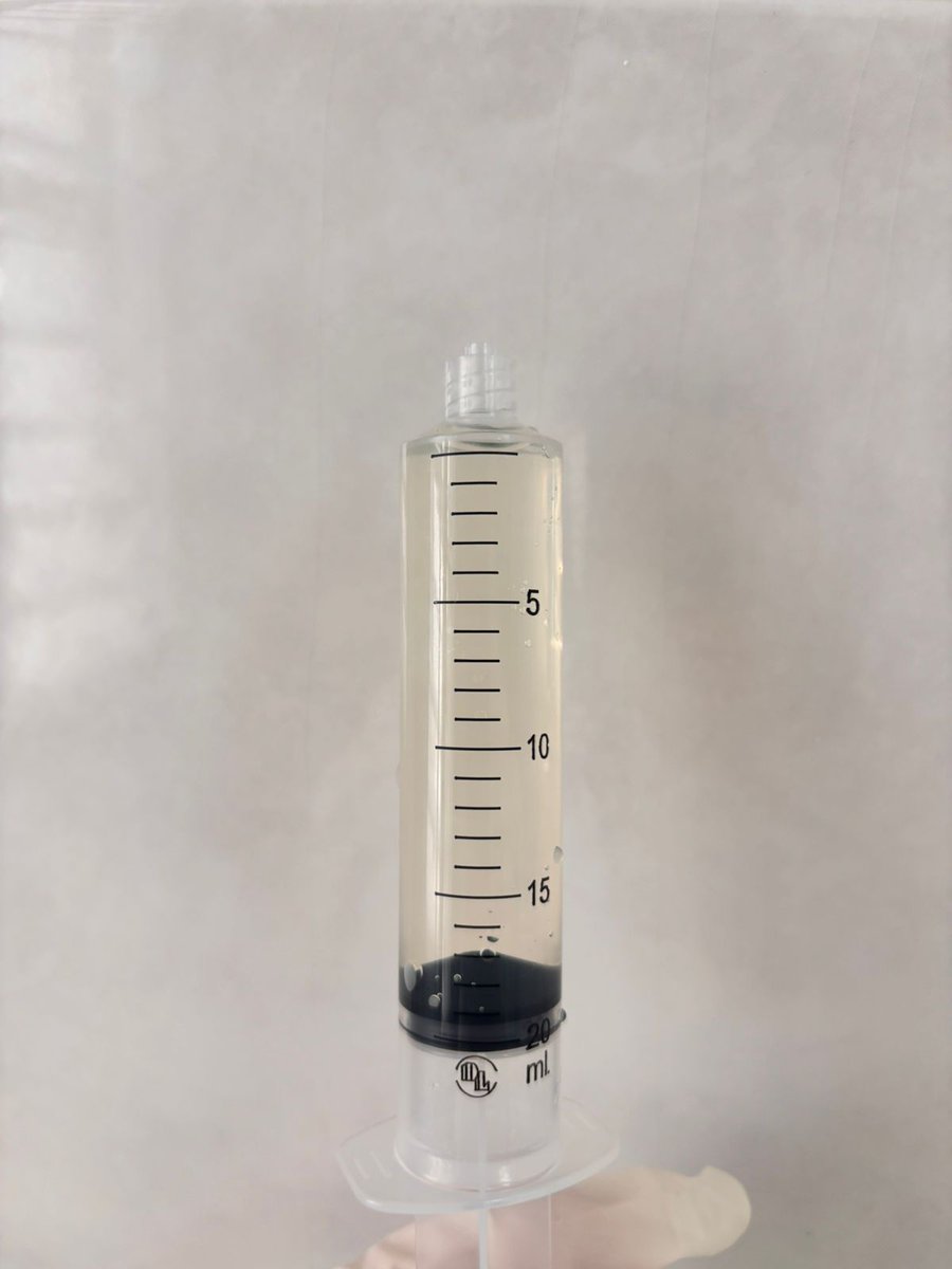 Avel con V chica 🥸 tweet media