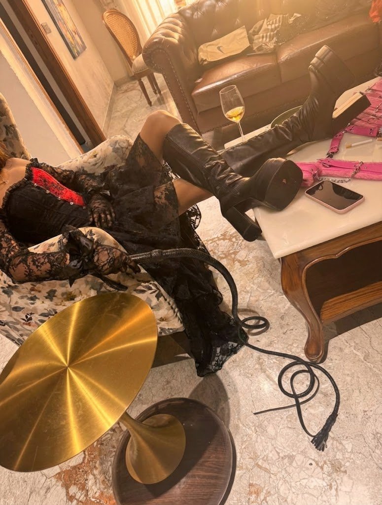 Goddess yuvika tweet media