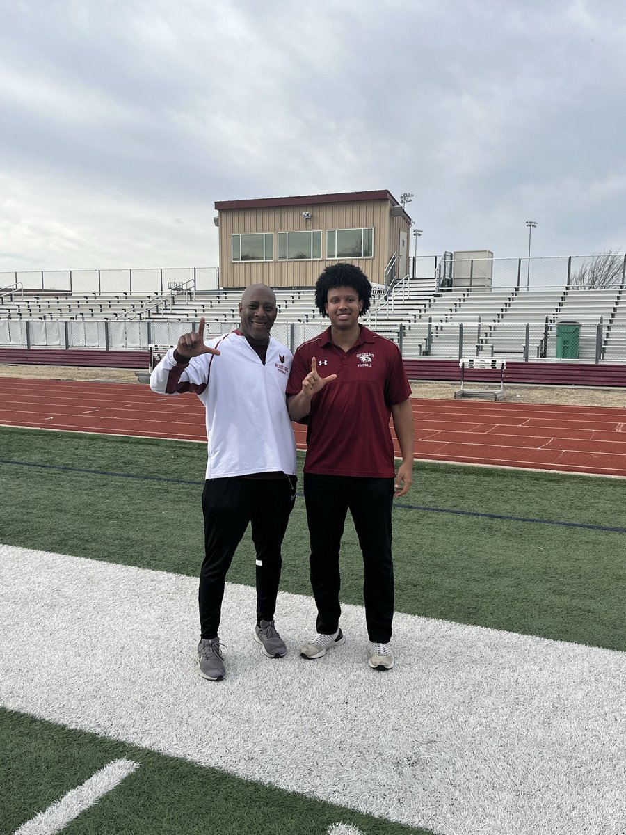 Larry Colvin tweet media