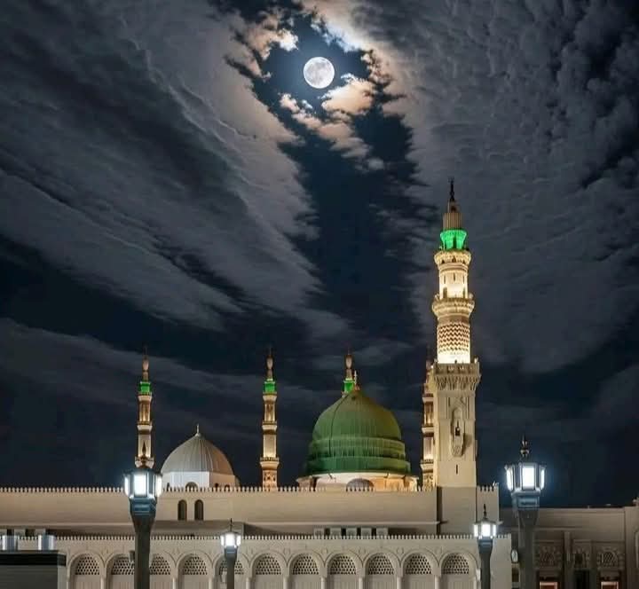 اگر لوگوں کو فجر کی نماز کا اجر اور فضیلت معلوم ہو جائے تو وہ رات کو اس ڈر سے جاگتے رہیں کہ کہیں نیند کے باعث فجر کی نماز قضا نہ ہو جائے۔ ❤️ 

#قومی_زبان
RT 🔁💯👈🏻 
#TDR__now