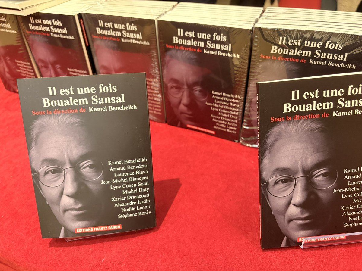 Le Laboratoire de la République tweet media