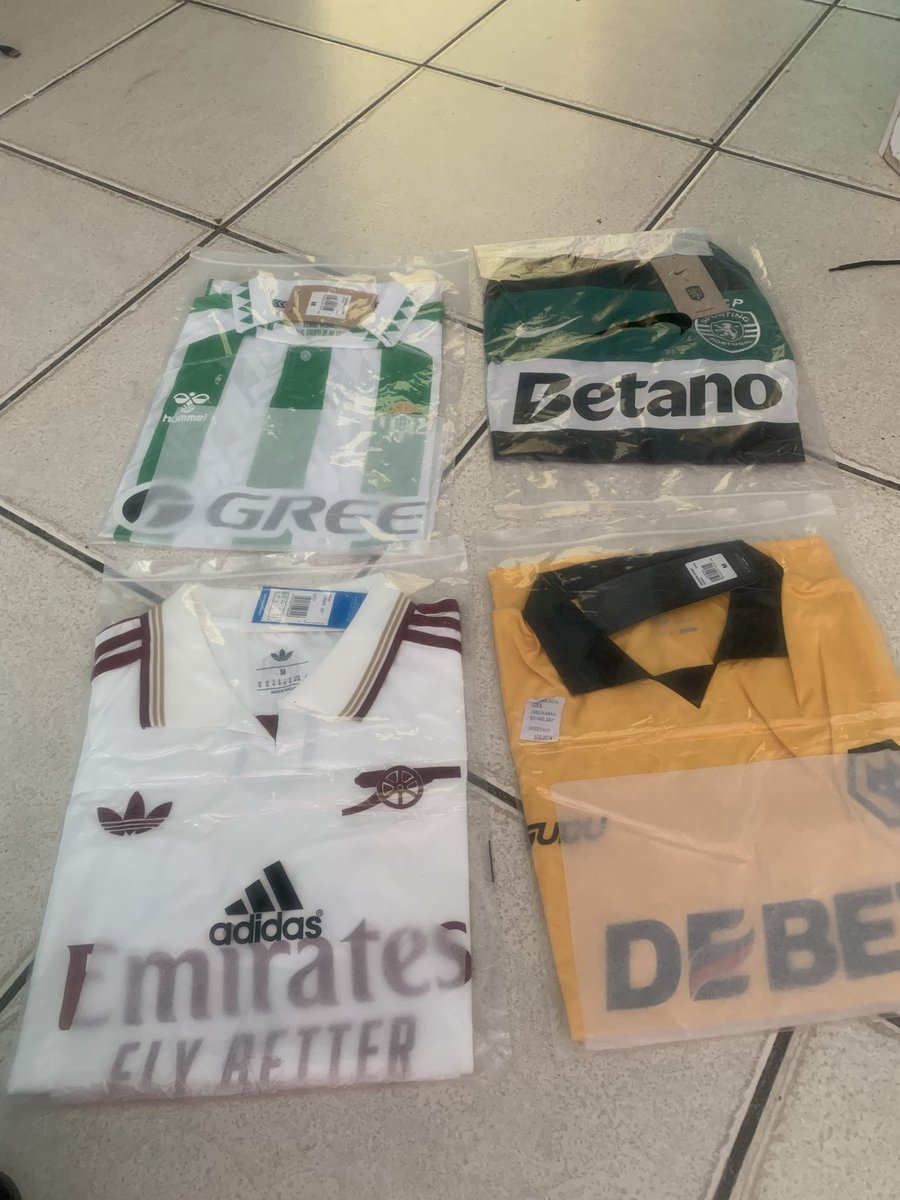 augusto__san's tweet photo. @JINfutebol Chegaram hoje, top https://t.co/CxzGc4ATkq