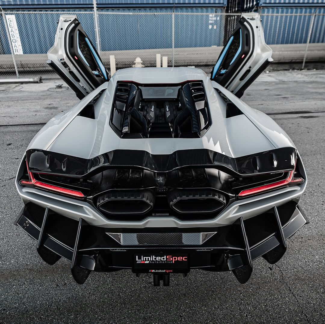 TheAutoHub's tweet photo. Did Mansory Cook? https://t.co/0p49BHDYxd