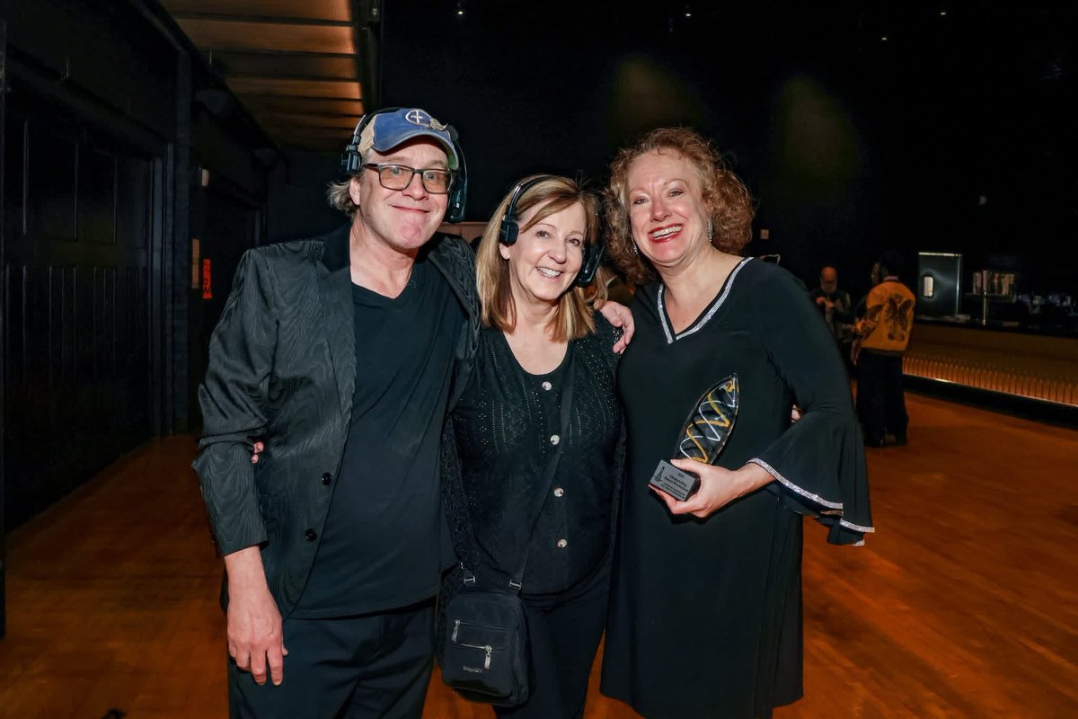 OEA-Awards tweet media