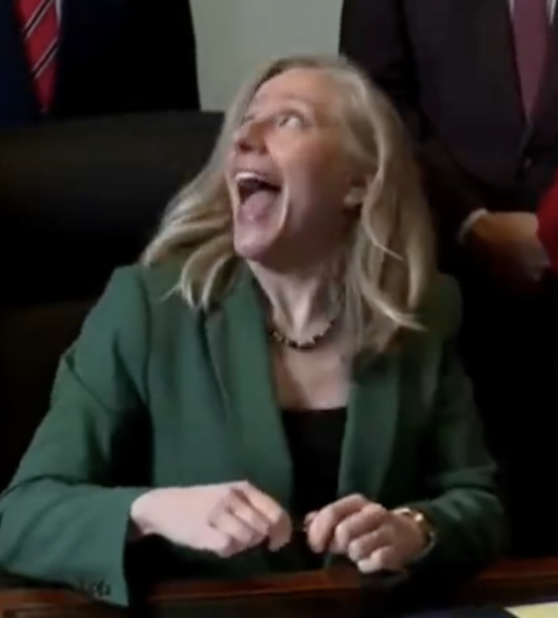 CvilleBubble's tweet image. Just days ago Spanberger was having such a good time....