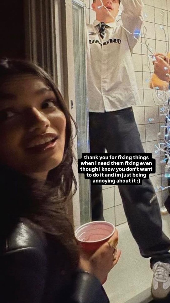 gracefulpoets's tweet photo. Stevie added to their story! https://t.co/lHaySRVapU