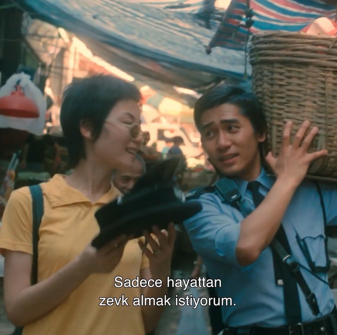 "sadece hayattan zevk almak istiyorum."

chungking express.
wong kar-wai.
1994.
