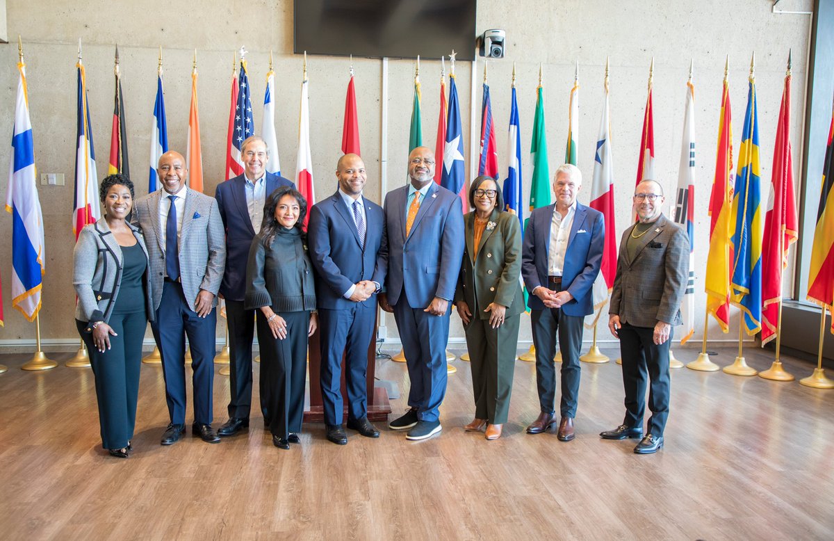 Kimberly Bizor Tolbert tweet media