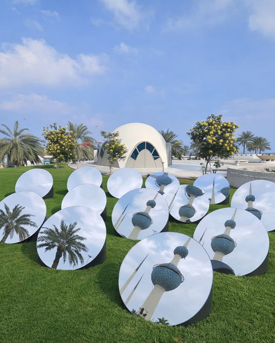 kuwaitourism's tweet photo. انعكاسات هي تجربة غامرة للفن والثقافة في حديقة أبراج الكويت، تدعو الزوار للتأمل والاستكشاف ولقطات التذكارية 

خلال الفترة من 14 فبراير حتى 14 ماي�� 2026

#الكويت
#وزارة_الإعلام_الكويت https://t.co/DSZ9Xt6Slk