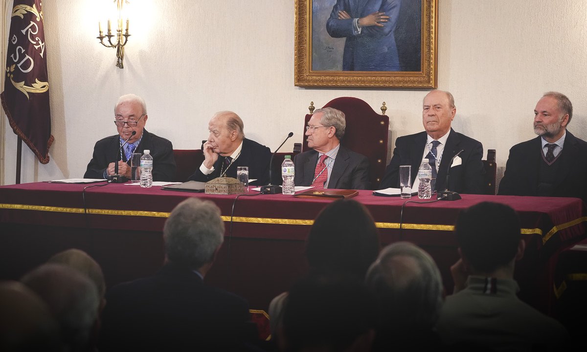 La <a href="/AcSanDionisio/">Real Academia de San Dionisio</a> celebró un acto conmemorativo con motivo del centenario del nacimiento de quien fuera académico de esta corporación, Antonio Gallardo Molina, figura imprescindible de la vida cultural jerezana del siglo XX.

+info👉academiasandionisio.com/noticias/894