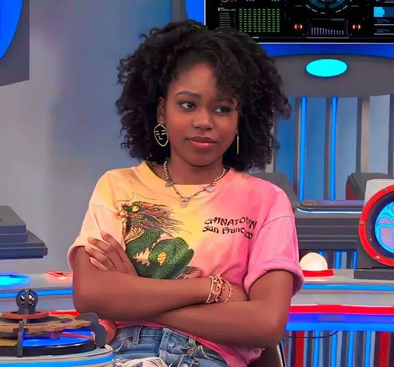 Juniordip0's tweet photo. fun fact : no one knows her last name in the movie ( Henry Danger ) https://t.co/zf3JzR4UaT