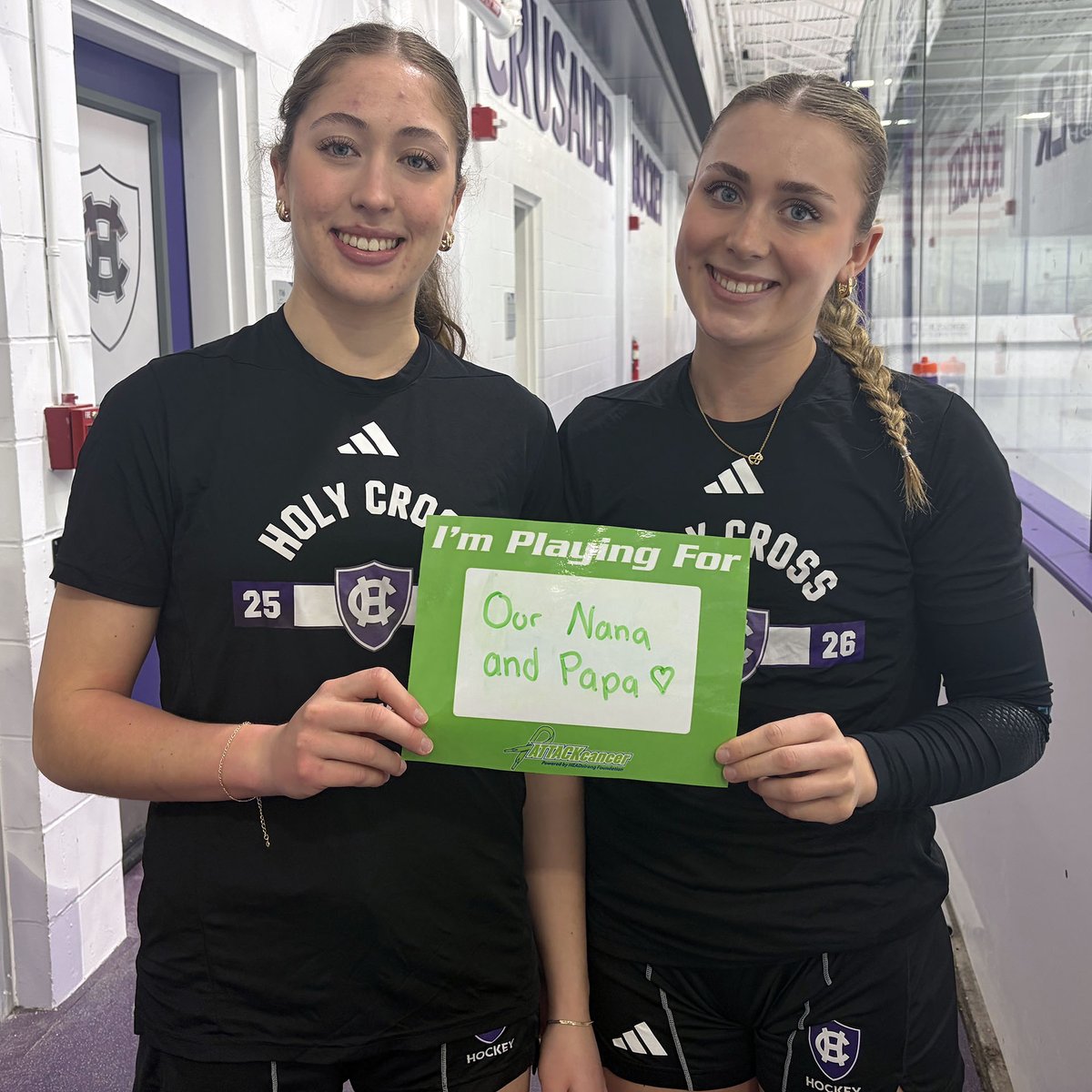 Holy Cross Women's Hockey tweet media