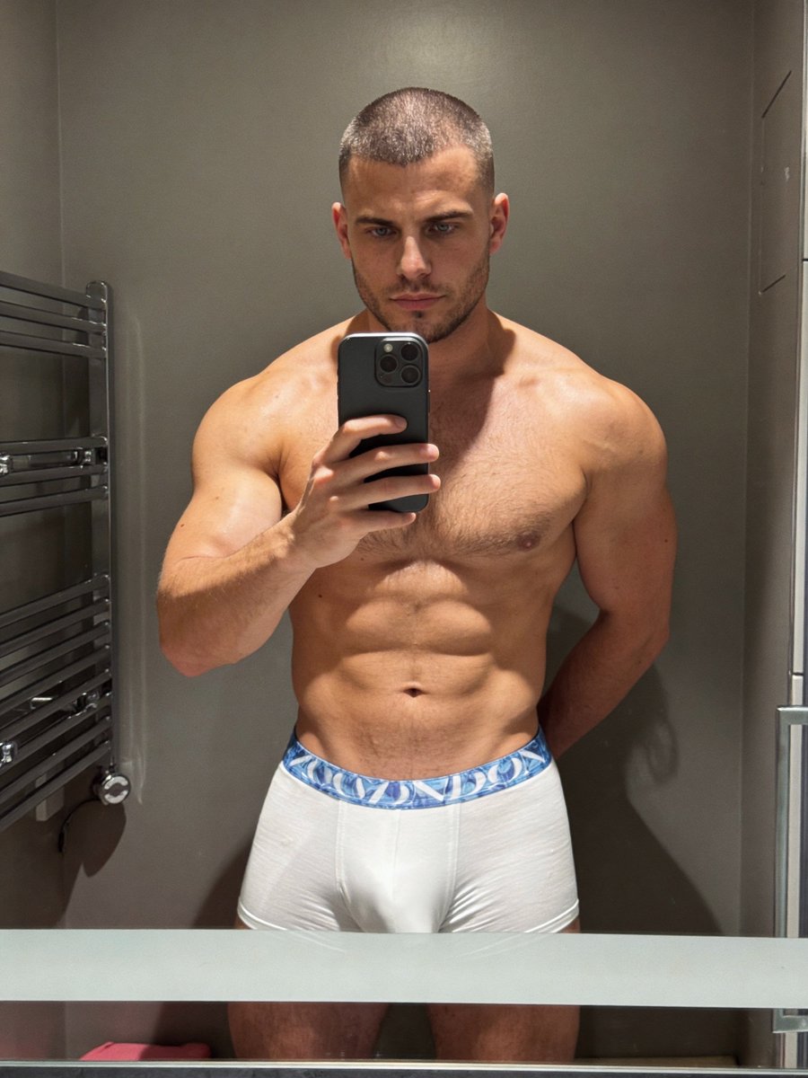 ⭐️ John ⭐️ tweet media