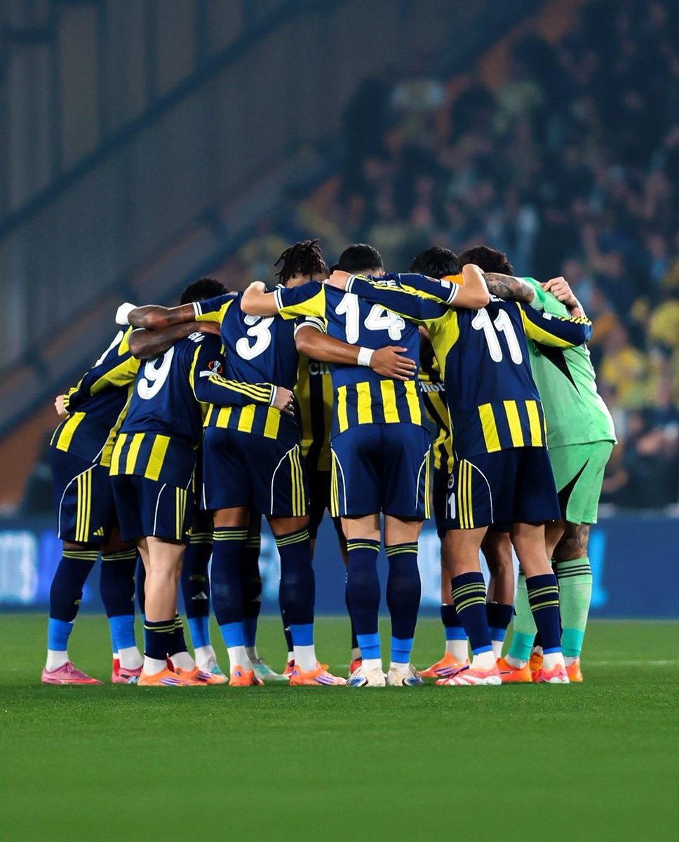 Ligde şampiyon olacağız ve şampiyonlar ligine katılacağız işte o sefer 2 yerde de harika ilerleyeceğiz ama bu sezon odak belli LİGE ODAKLAN.
