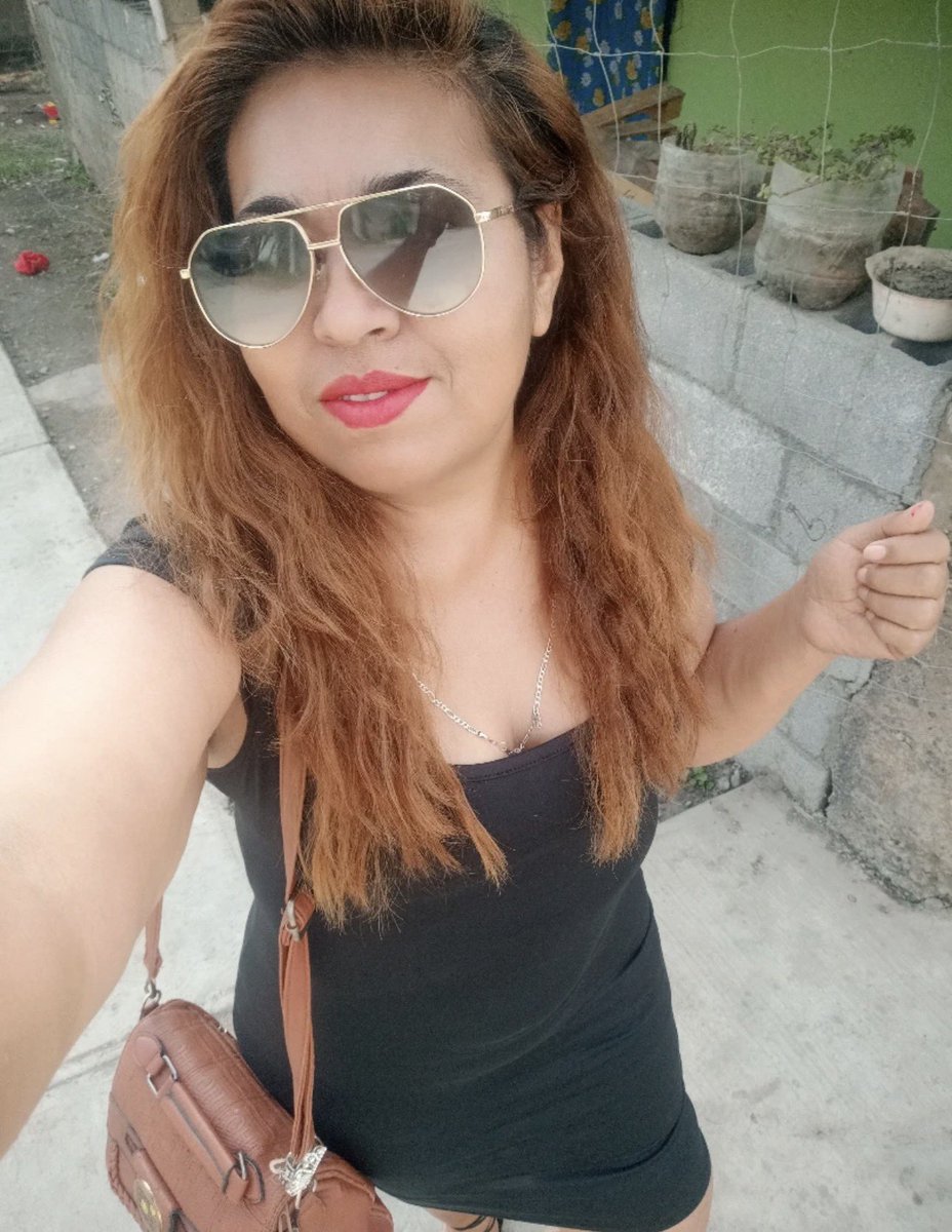 Soy soltera busco novio 💋
Da RT si quieres algo conmigo 🔥