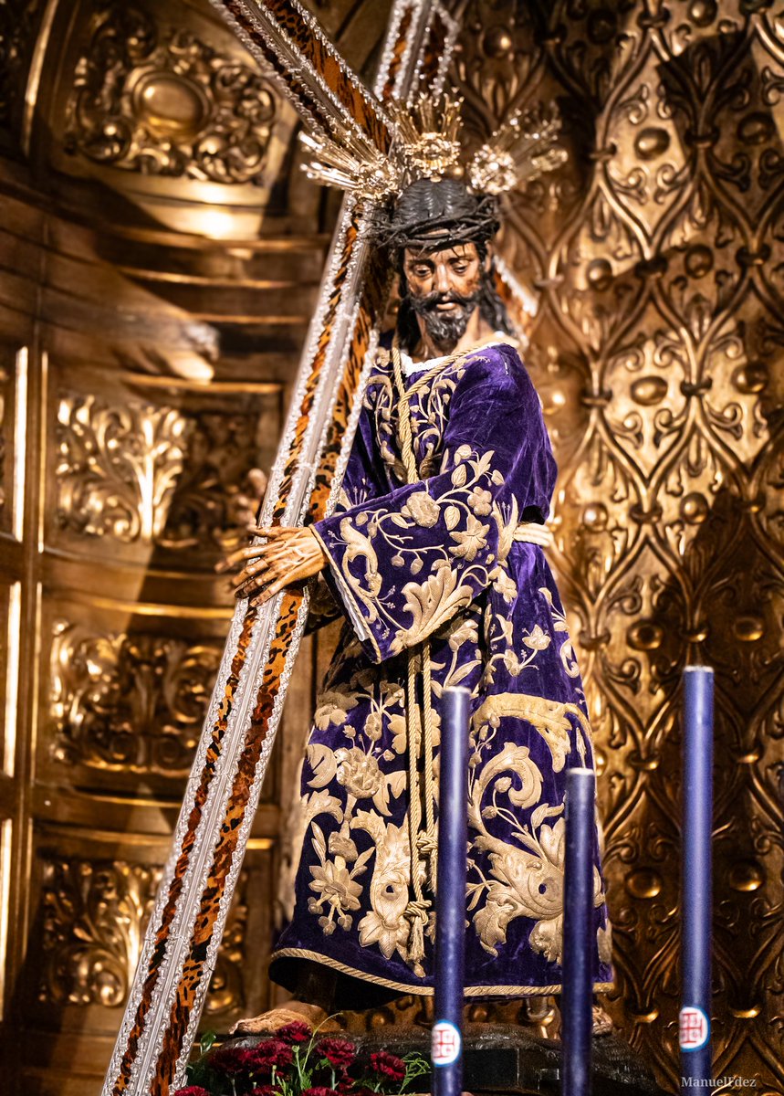 Jesús Nazareno.

<a href="/Hdad_silencio_/">Hermandad de El Silencio</a>