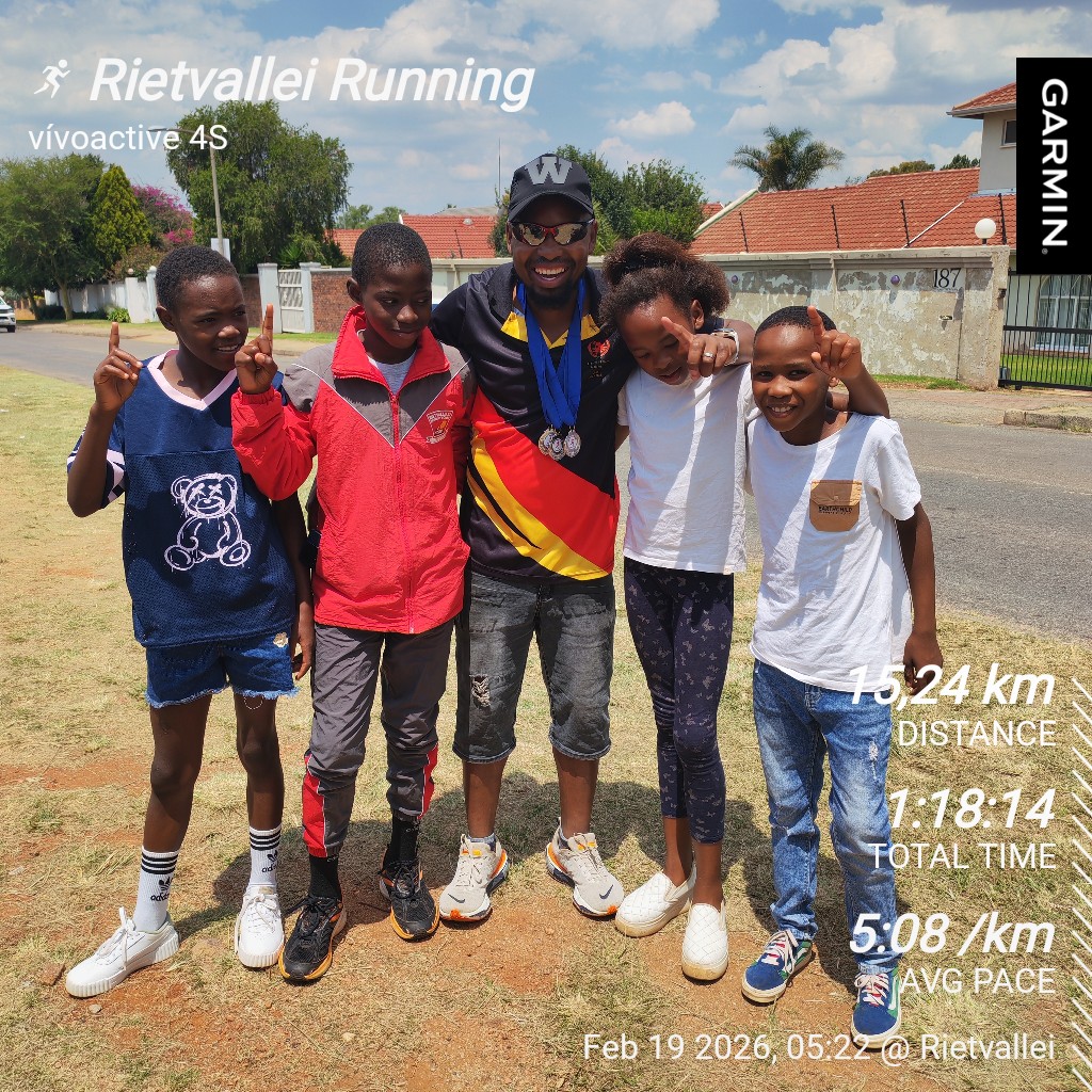 This morning I woke up with the 5am Gang...n that inspired my Champs to qualify for the Provincial Champs and 3 out of 4 did.

#TeamNedbank
#MoreThanAClub
#TrapNLos
#CosWeLoveRunning

#garmin #beatyesterday