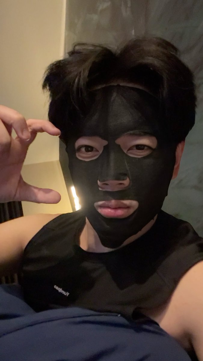 คนหล่อเขาดูแลตัวเอง ส่วนคนตลกอย่างพวกมึง... ก็นั่งขำกูไป🌚🤣