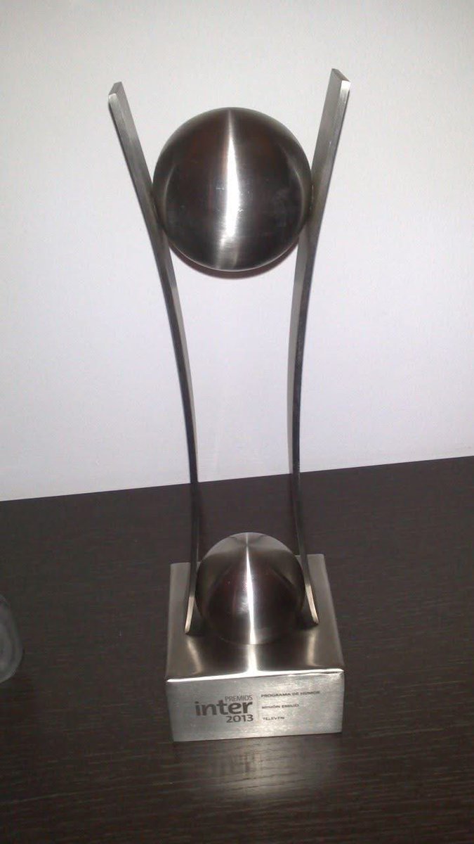 ¡#TBT de cuando “Misión Emilio” ganó “Programa cómico del año” en los Premios Inter!

Un programa pionero en therians.