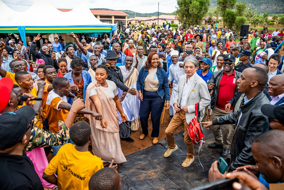 WateraidRwanda's tweet photo. Today, in partnership with @KireheDistrict and @japaninrwanda, we proudly inaugurated the Nasho Water Supply System, featuring a 30.4 km pipeline and serving more than 15,000 people in Nasho Sector with improved access to safe and sustainable water services. 💧
#WASHForAll https://t.co/OtOpV1RRwY