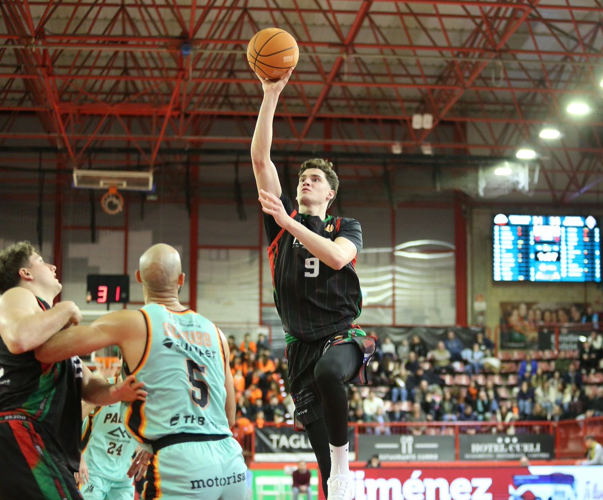 Alex_ReyesIB tweet media