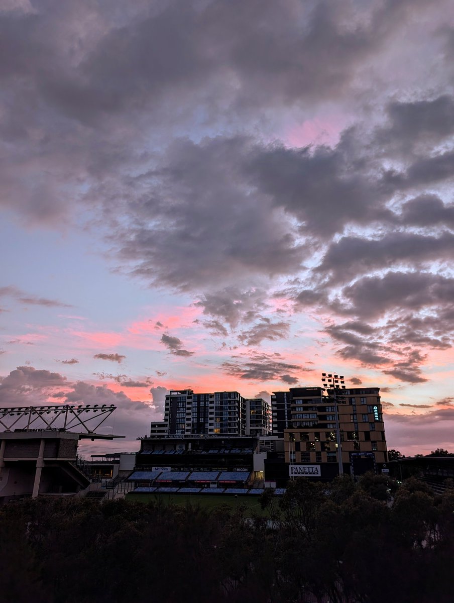 Brain is confused, sitting in Sydney watching Rovers play Broncos in City's stadium. But the sky is red and we're rallying round the Robins!