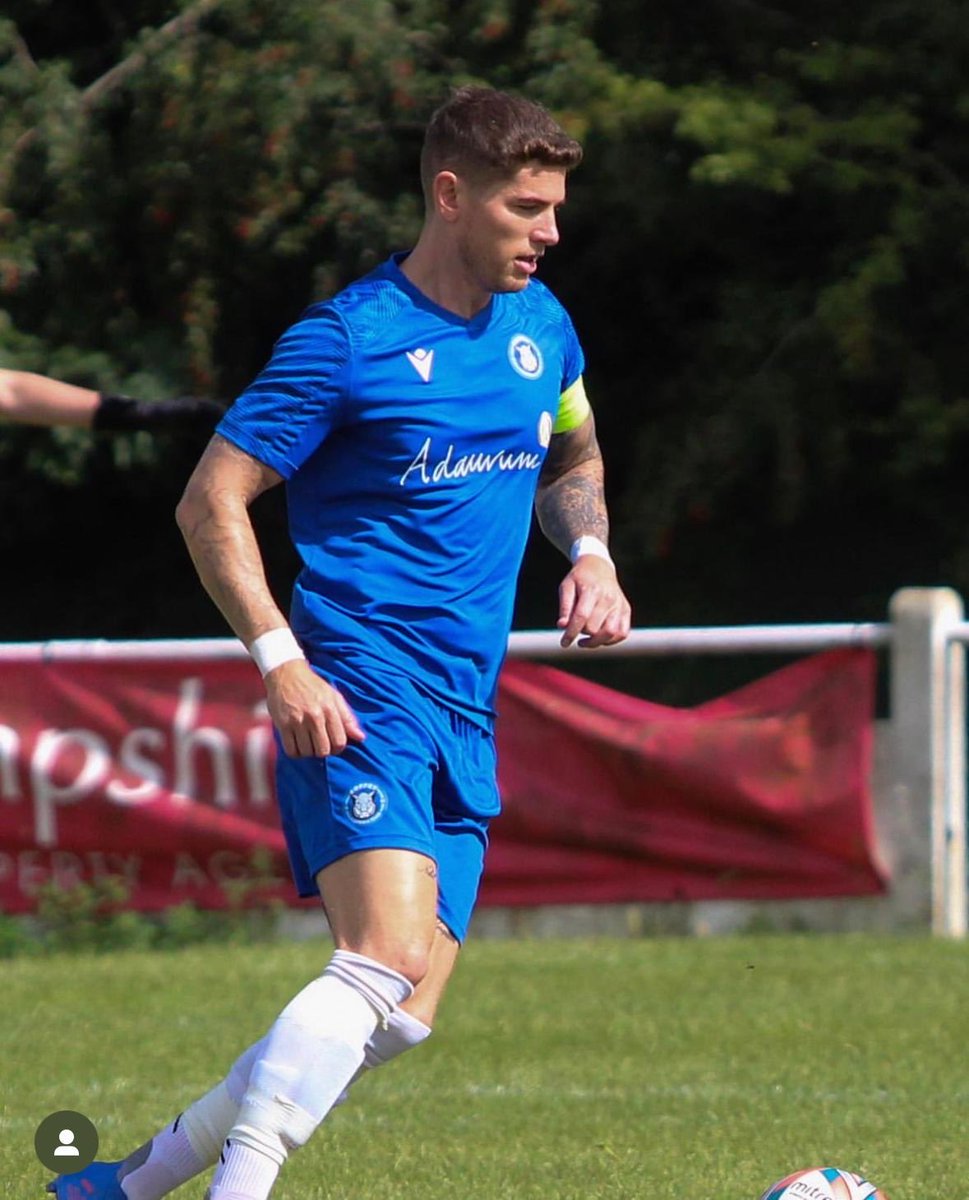 Roffey Football Club tweet media