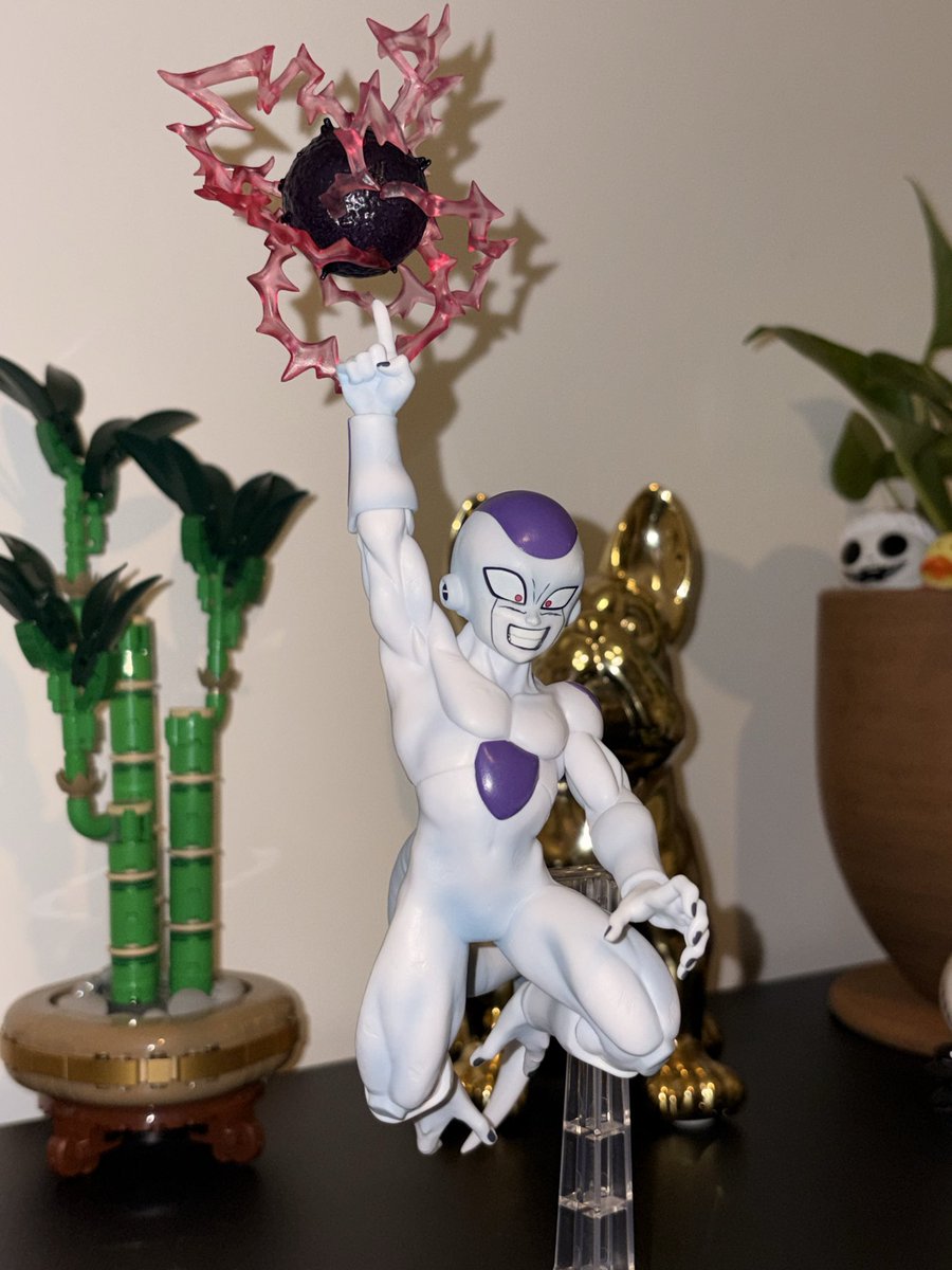 Marcharian tweet media