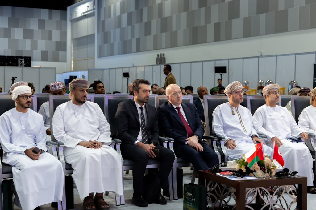 ombusinessforum's tweet photo. #TejarahTalks @OmanConvention 

International Partnerships That Deliver. Smart perspectives from @visitoman_vo @Tejarah_om @oabcoman @mubashir_om &amp; @StateStreet on what makes collabs work - clarity, capability &amp; long-term intent. Thanks to panelists &amp; guests https://t.co/uYiqkIGKKE