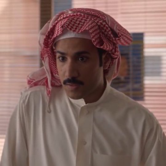 يقول وراه مستعجل عالعرس
وهو مانتظر حتى يبرد قبر ام جزاع عشان يعرس على عطوى
يسوووووق امها