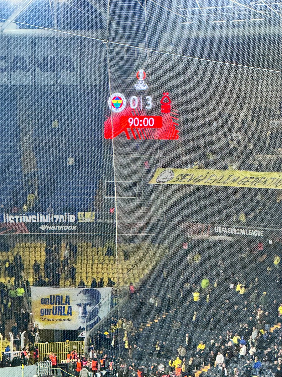 GloriousBanners's tweet photo. We believed. Up the Reds. 🌳❤️

#NFFC https://t.co/1QBLrMtaHY