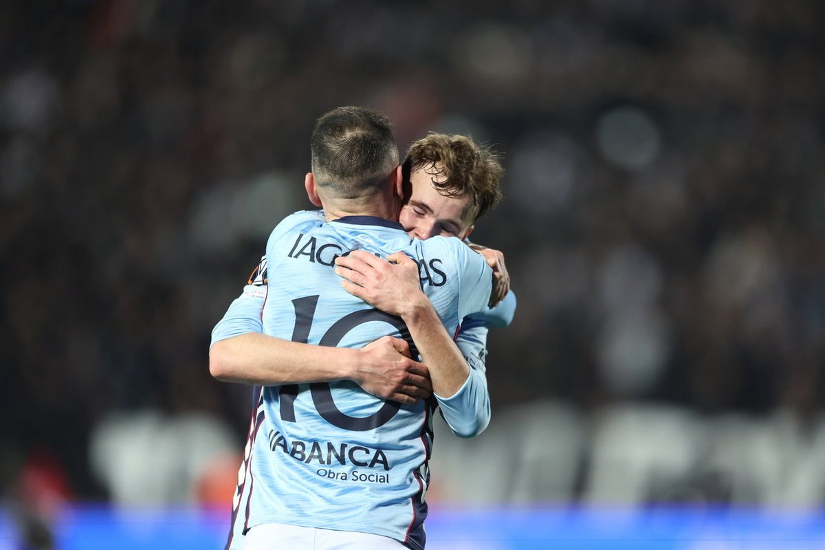 PabloVerdeal's tweet photo. Que el minuto aciago de las líneas de Jutglà y Jeremejeff no empañe el partido del Celta. Las caras de decepción de algunos jugadores al acabar hablan de la ambición que se puede permitir este equipo.

Sobre todo sabiendo que a Iago le enciende el himno de la Europa League. https://t.co/vRcRhszhVT