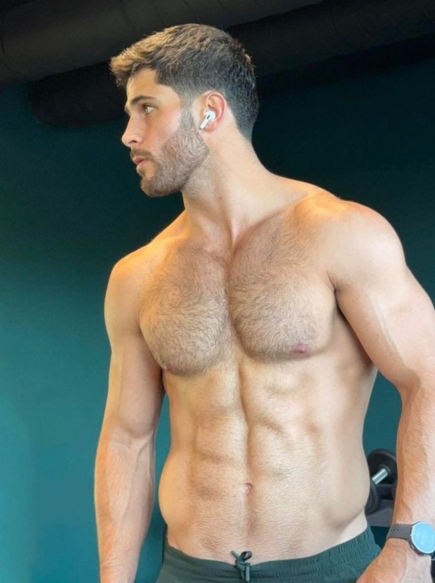 Stan Base tweet media