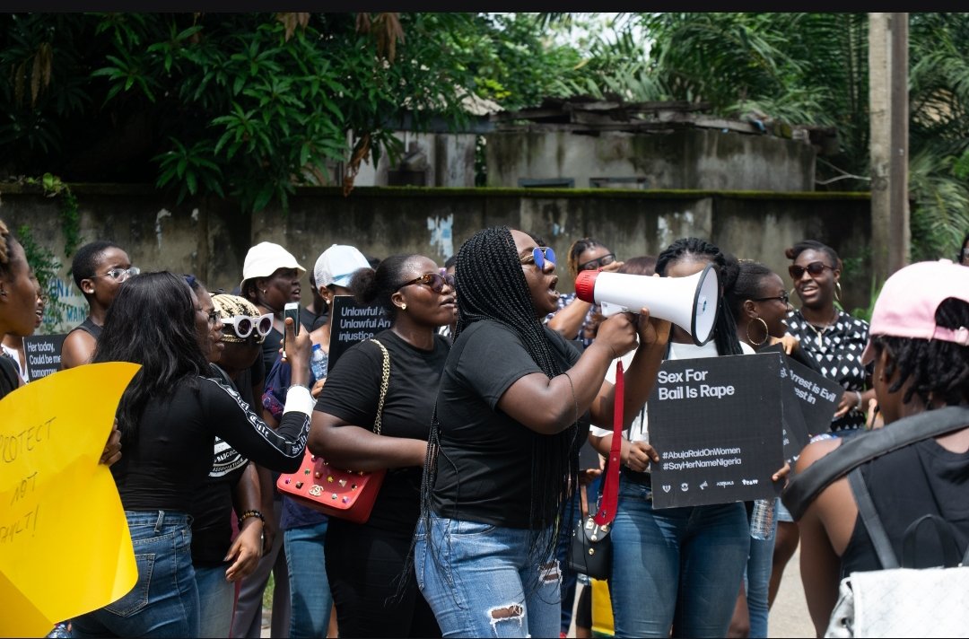 🇳🇬 JUST IN: TikToker Mirabel Confesses Viral Rape Story Was Fabricated, Set to Face Up to 10 Years in Prison, ₦25 Million Fine as Allegation Is Proven False

Mirabel could face up to 10 years in prison and fines reaching ₦25 million after investigators established that her