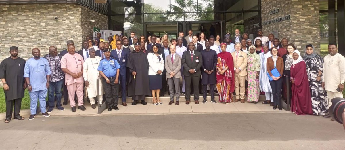 Fundación Fernando Buesa Blanco Fundazioa tweet media